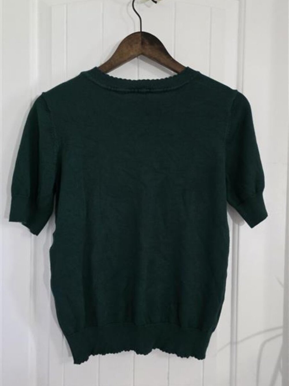NWT Anne Klein Botanical Green Short Sleeve Sweater Top Gold Buttons M - Picture 9 of 10